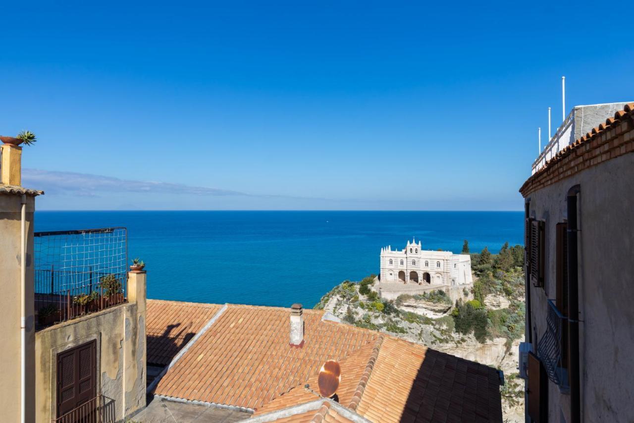 All'Angolo Della Torre Tropea Luaran gambar