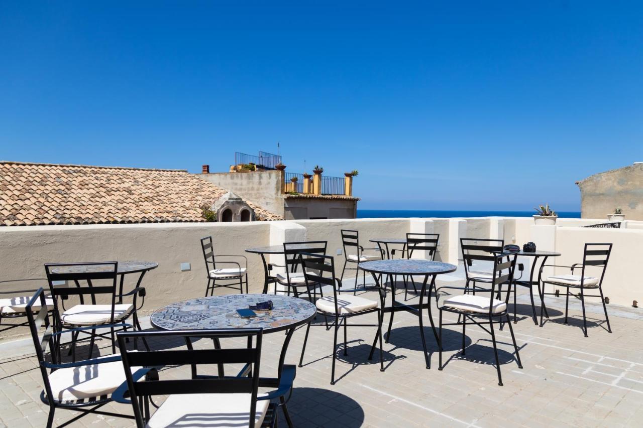 All'Angolo Della Torre Tropea Luaran gambar